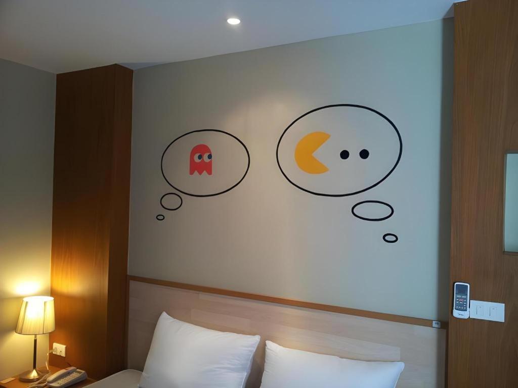 Klim Hotel Buriram Exterior foto