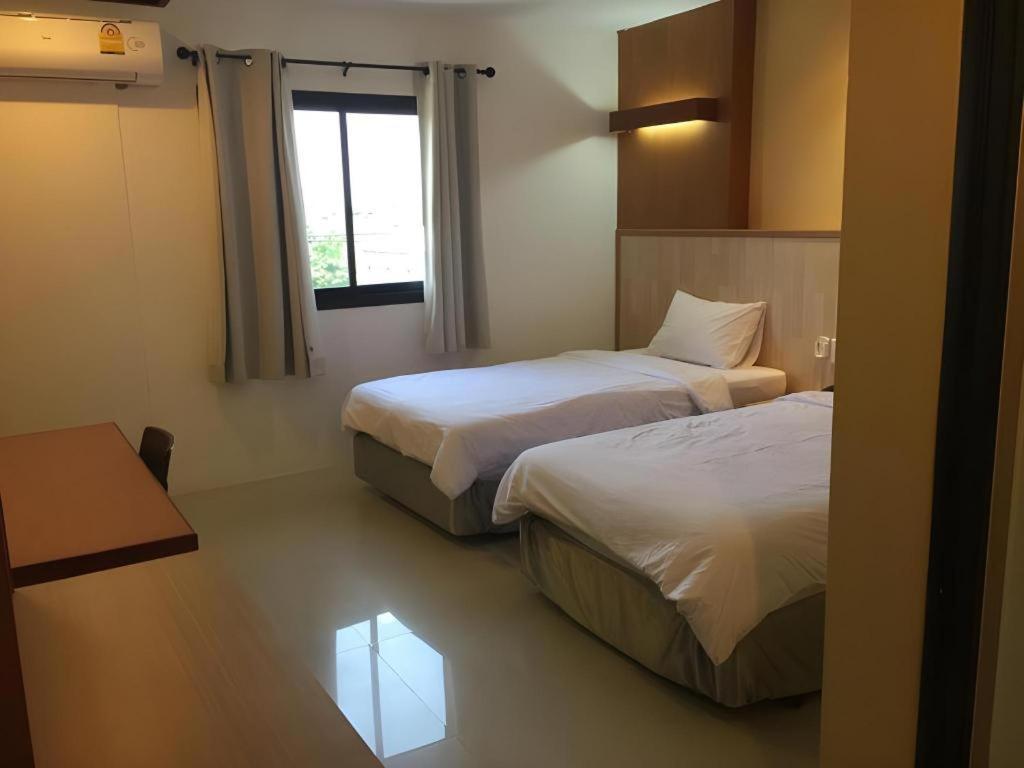 Klim Hotel Buriram Exterior foto